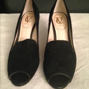Vince Camuto black suede peep toe pumps